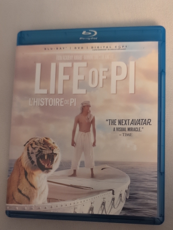 20th Century Studios Other - Life of Pi Blu-Ray + DVD Combo Pack (Ang Lee, Academy Award Winner)